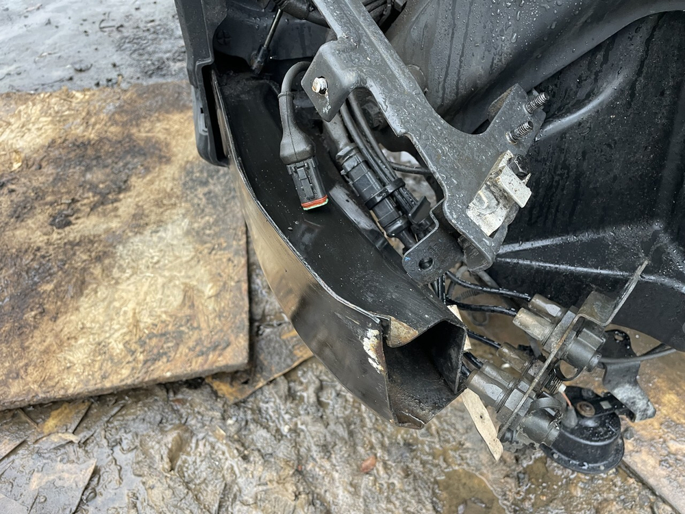 Усилитель переднего бампера 2020г.