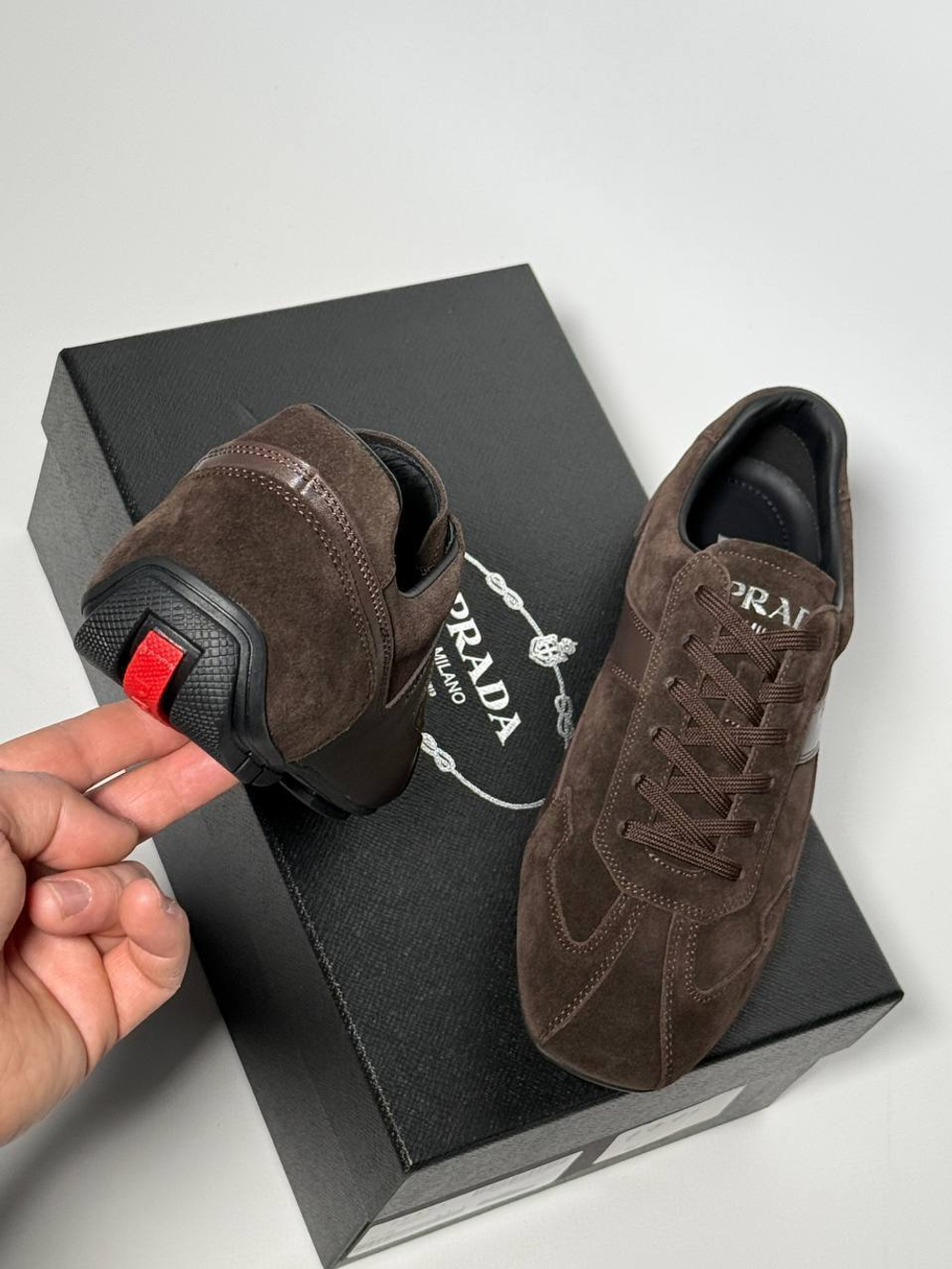 Кроссовки Prada