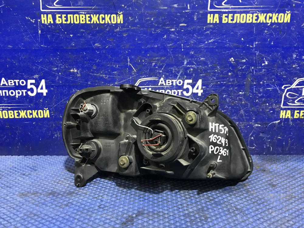 Фара передняя левая SUZUKI SWIFT 2000-2003