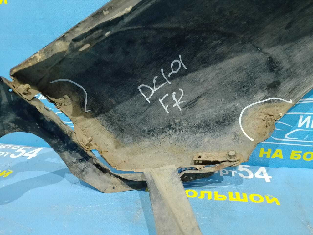 Крыло переднее правое Honda INTEGRA 1993