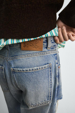 ZARA HARRY LAMBERT X DISNEY РАСКЛЕШЕННЫЕ ДЖИНСЫ С РАЗРЕЗАМИ, СИНИЙ