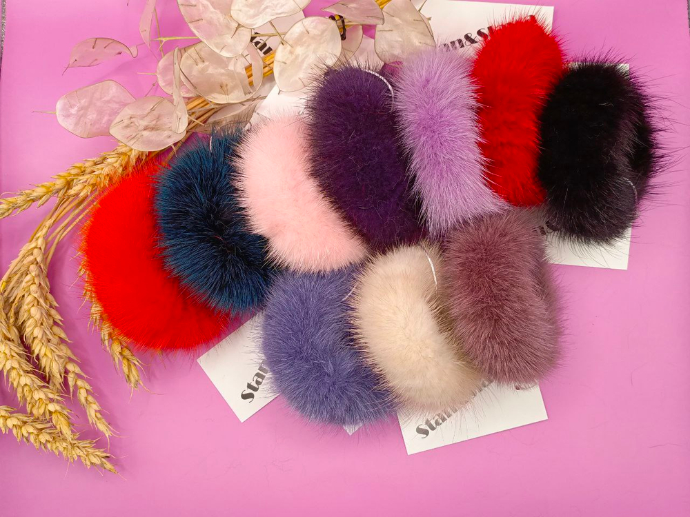 Норковая резинка для волос.