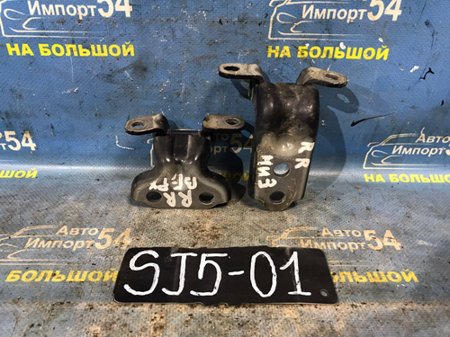Петля двери задней правой SUBARU FORESTER 2012-2016