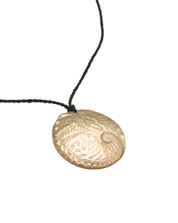 Подвеска на нитке, ракушка