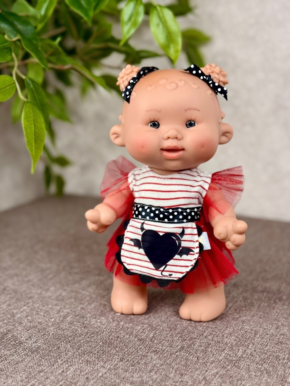 Пупс Marina and Pau 26 cм Nenote Halloween (2924A1)