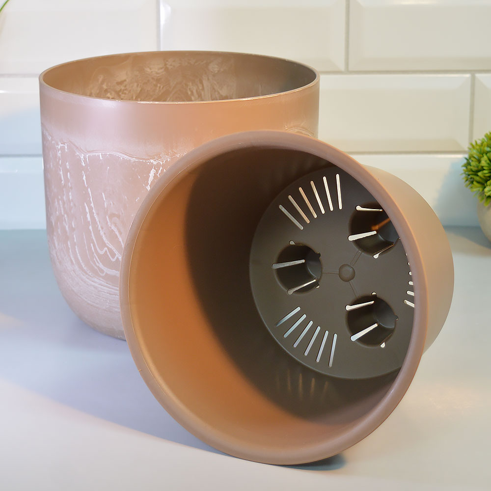 Кашпо Микрит 3,7л d220мм со вставкой, бежевый слайн