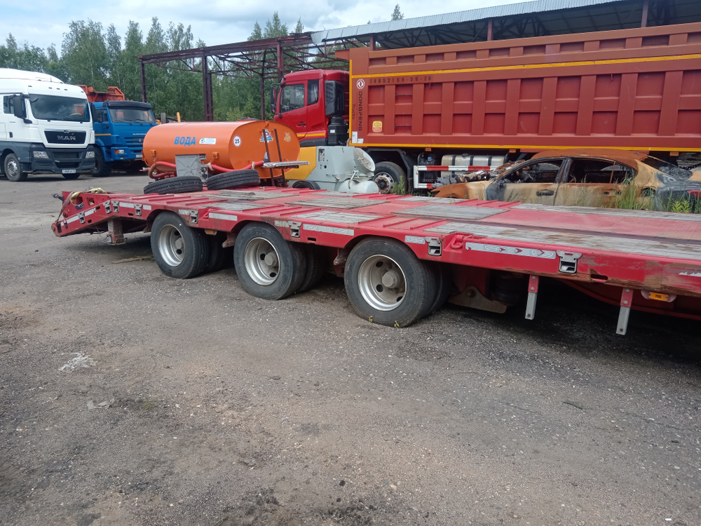 Ютерборг 9852* Полуприцеп тяжеловоз 3 оси 985234 (Не раздвижной)