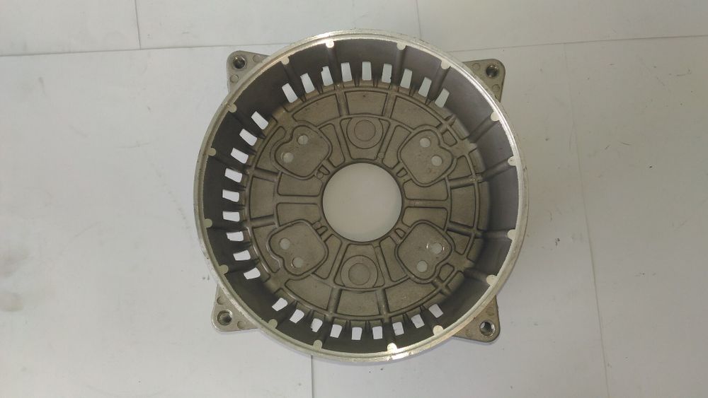 Крышка генератора задняя (к двигателю) SDG12 000 /Alternator front cover