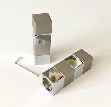 Наконечники "Квартер" для труб кованых карнизов d19 мм, цвет хром матовый