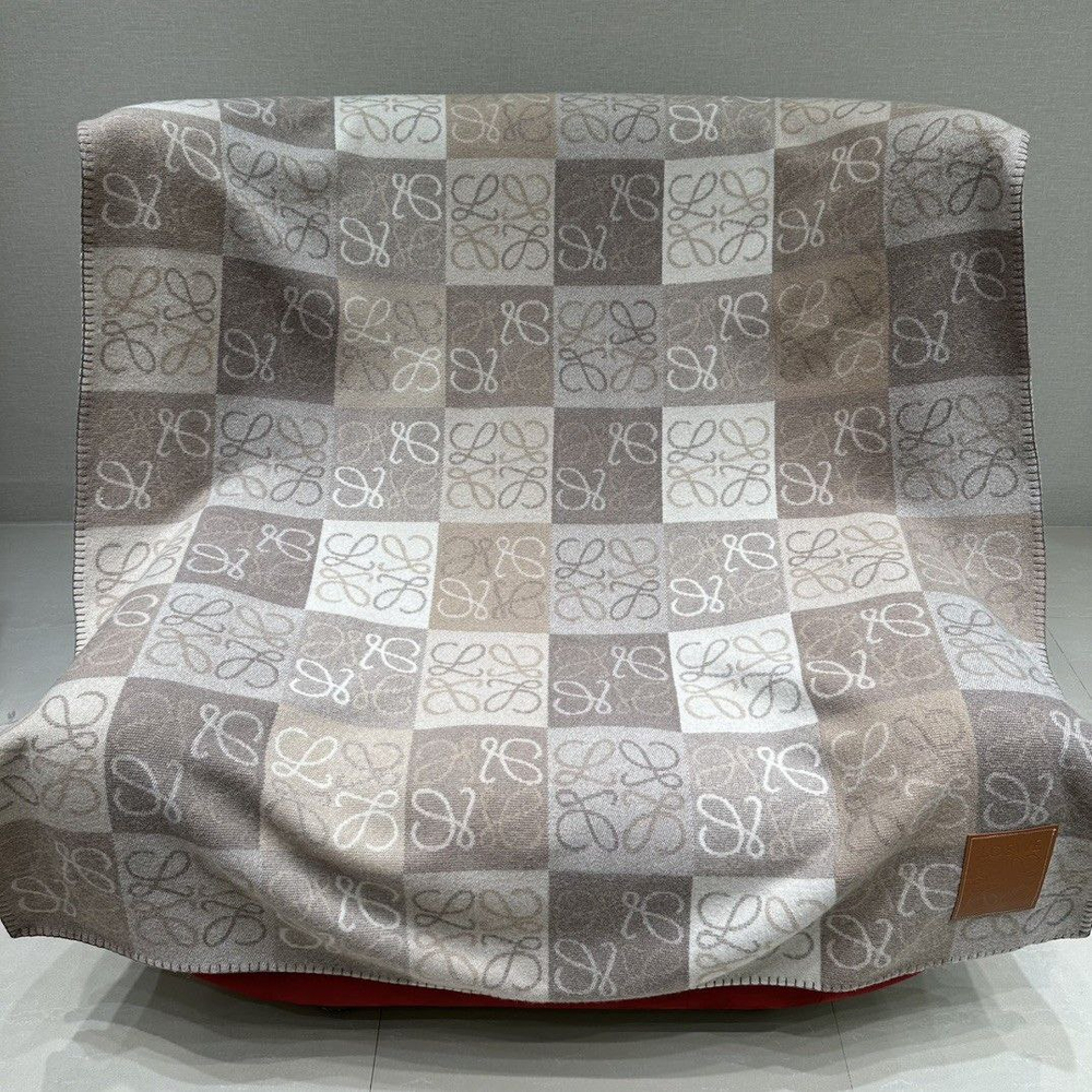 Плед Loewe