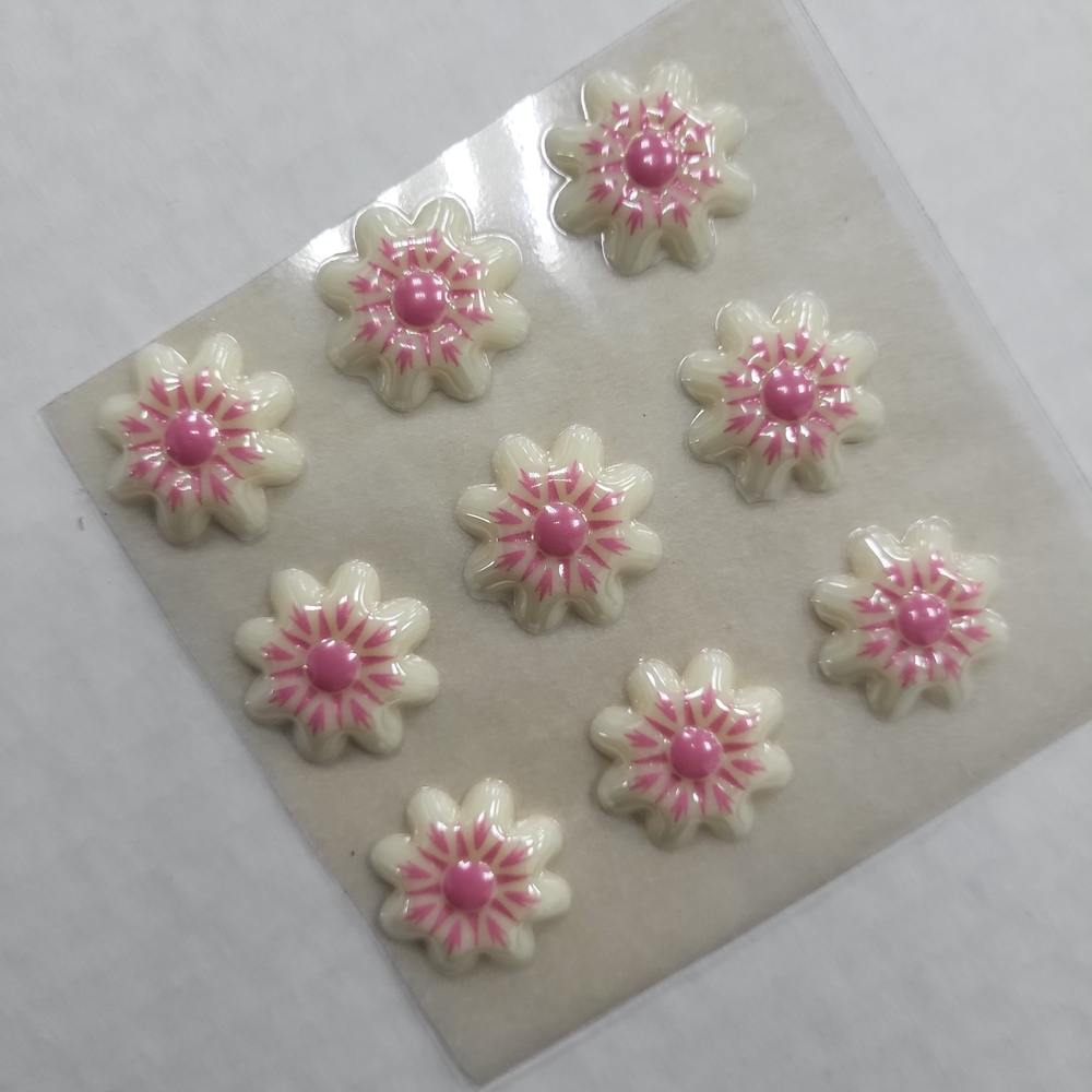Украшение из шокоглазури белой с розовым ЦВЕТОК 22 мм (9 шт)