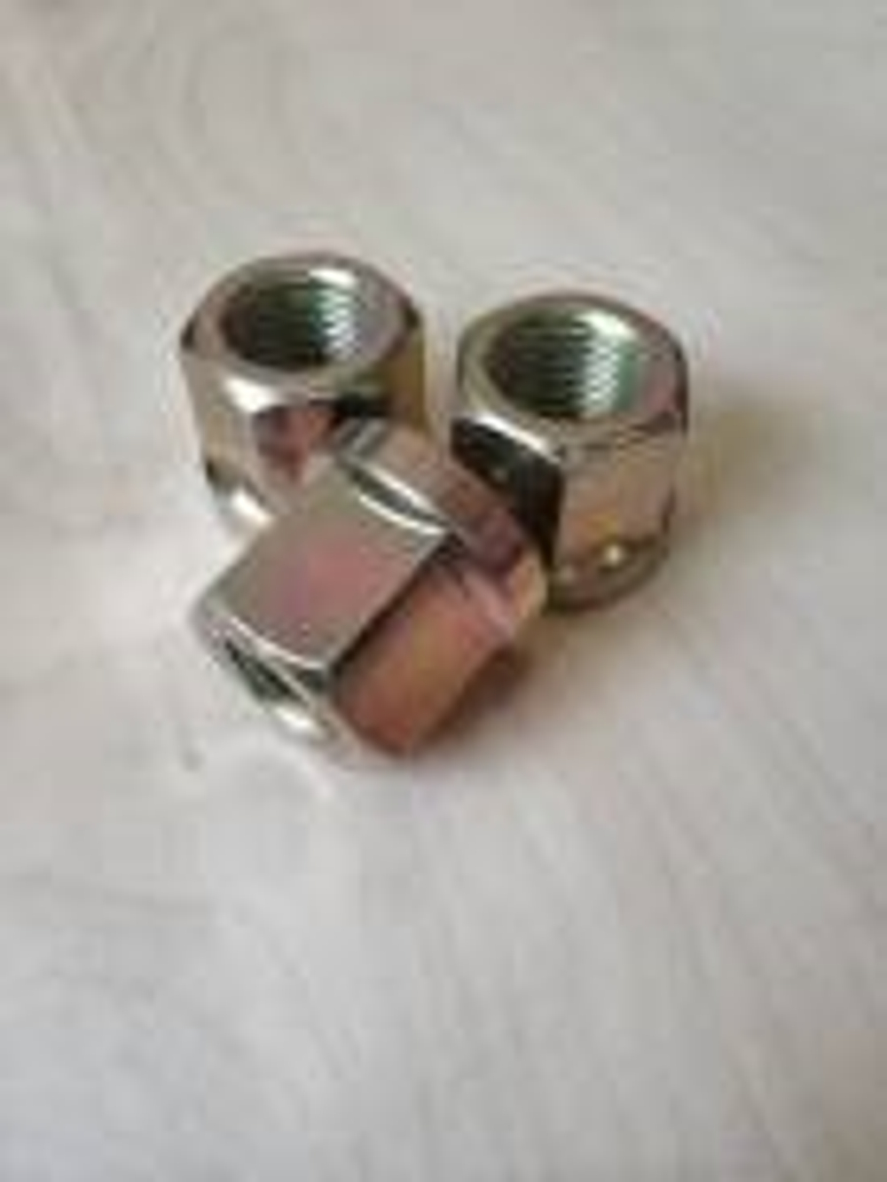 Гайка задней стремянки FAW J6 2912413-260