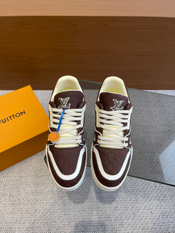 Louis Vuitton Trainer Sneaker