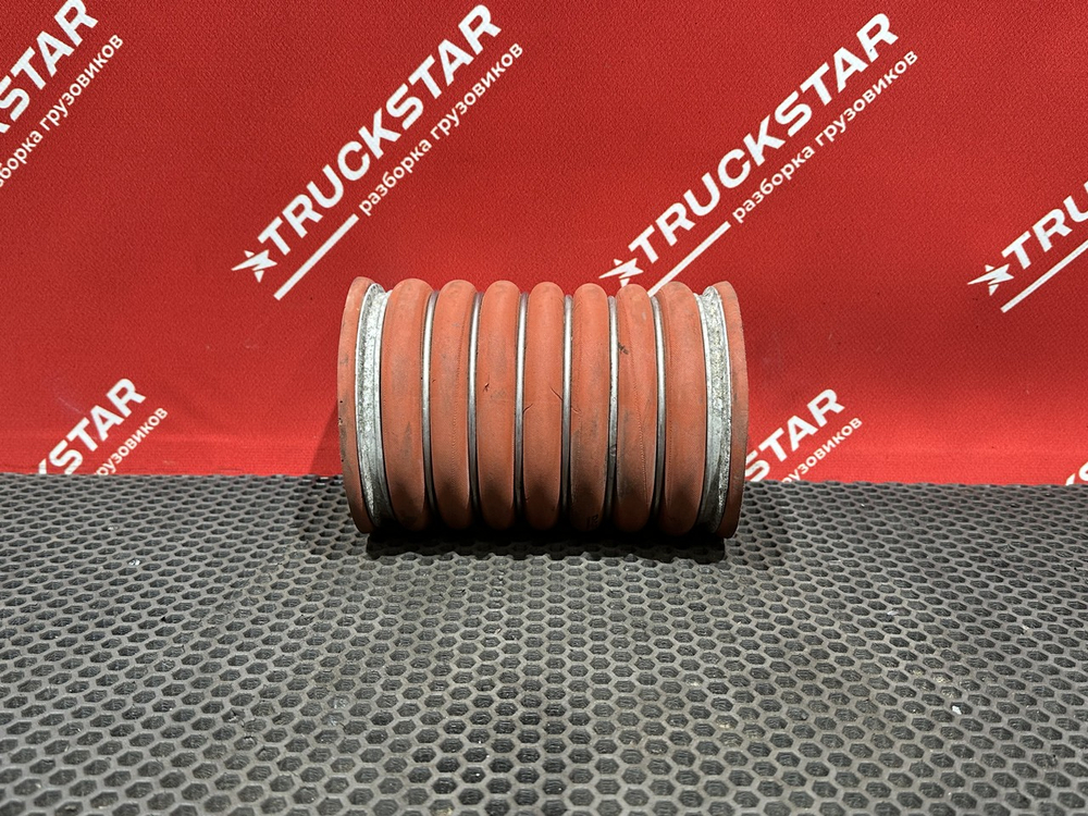 Патрубок интеркулера