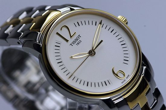 Женские часы Tissot T-Trend Lady Round T052.210.22.037.00