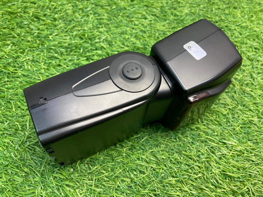 Nikon Speedlight SB-700