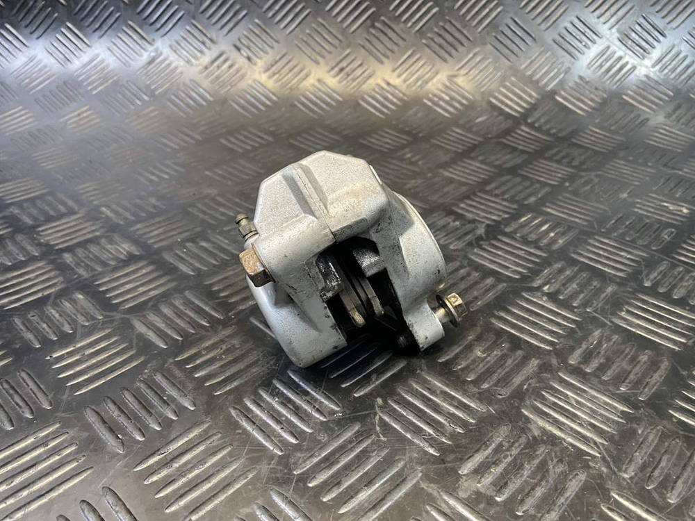 Суппорт заднего тормоза Yamaha TDM850 RN03J 053994