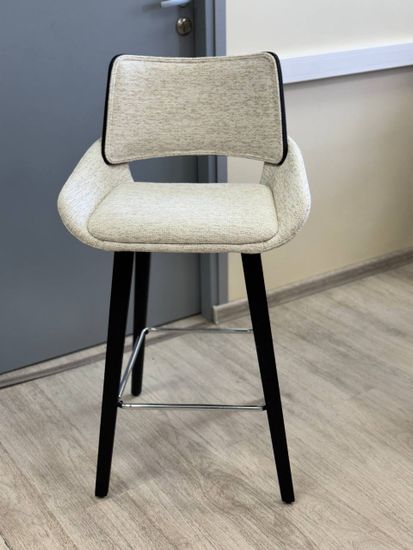 Стул полубарный York