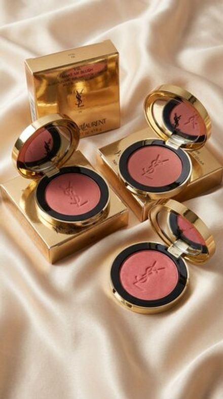 Компактные румяна Make Me Blush Оттенки: 23, 42, 44, 93