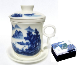 241030.2 Кружка с завар.колбой "Синие горы" в подарочной коробке, фарфор