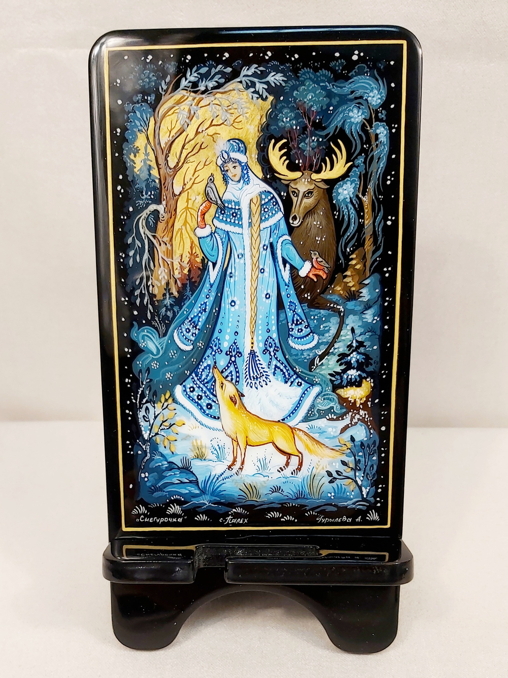 Сувенирная подставка для телефона с росписью Палех "Снегурочка"