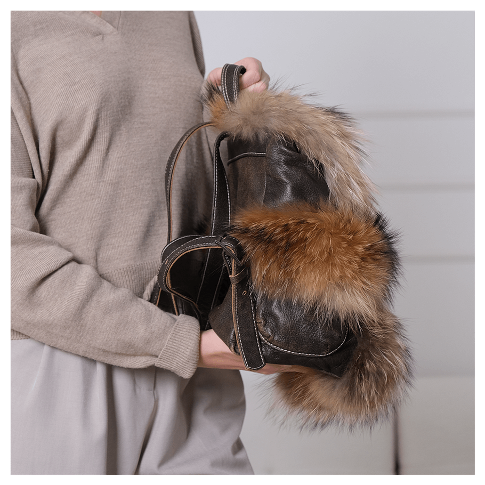 Меховой рюкзак «Пушистый из енота»