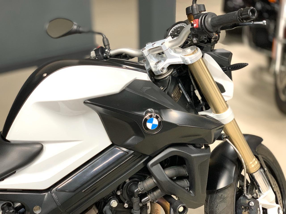 BMW 800R 2016