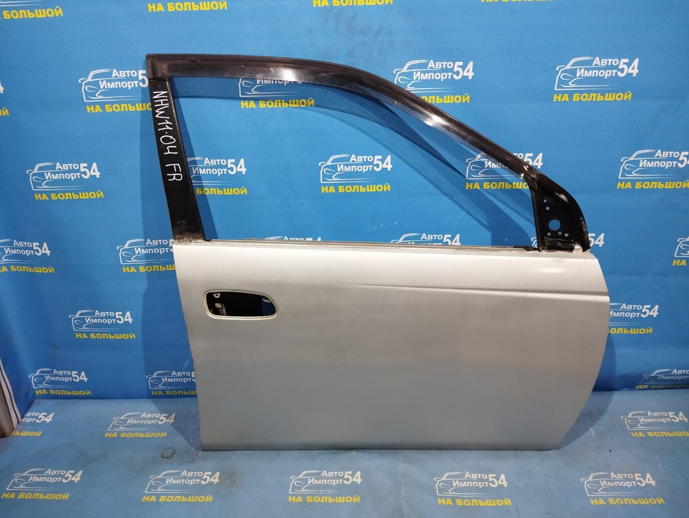 Дверь передняя правая TOYOTA PRIUS 2002