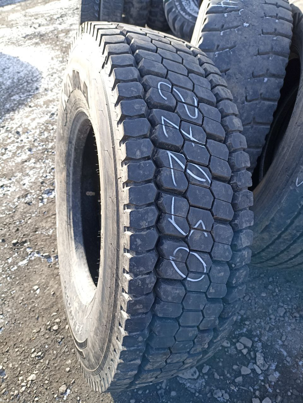 315/80R22.5 Kama NR201 шина б/у