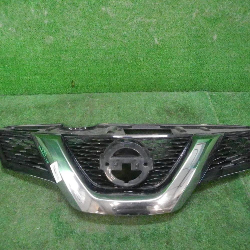 Решетка радиатора Nissan X-Trail T32 (2013-2019)