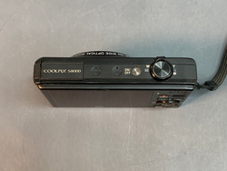 Nikon Coolpix S8000