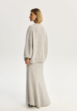 Свитер из пушистого кашемира