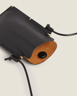 ZARA HOME КОЖАНЫЙ ЧЕХОЛ ДЛЯ МОБИЛЬНОГО ТЕЛЕФОНА, ЧЕРНЫЙ