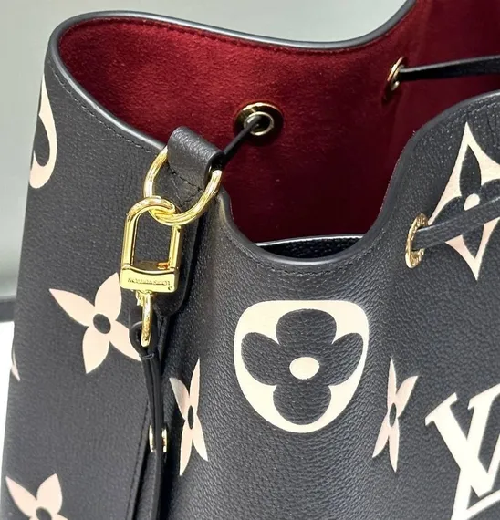 Сумка Louis Vuitton Neonoe MM черный
