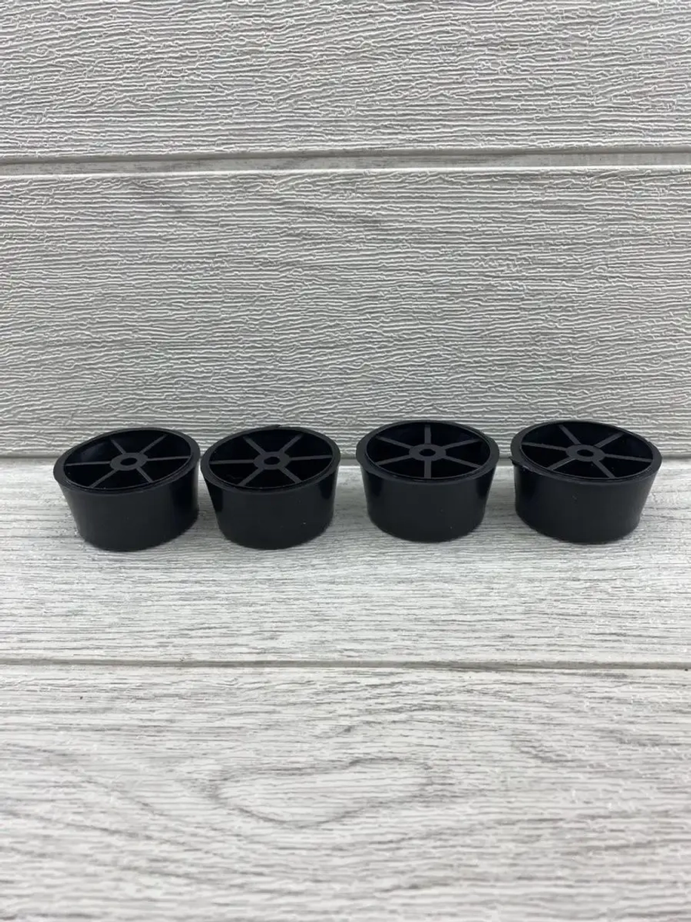 Пластиковые ножки для мебели дивана шкафа тумбочки стола