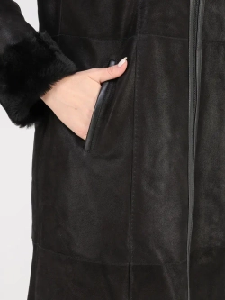 Дубленка зимняя натуральная с капюшоном длинная