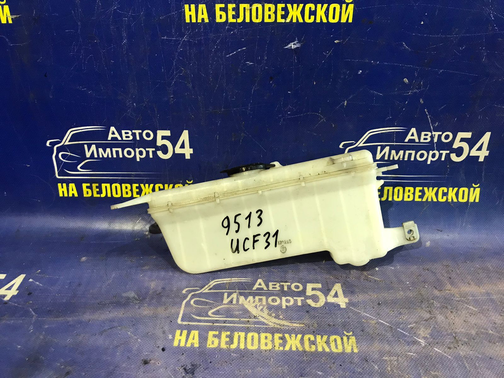 Бачок омывателя TOYOTA CELSIOR 2000-2006