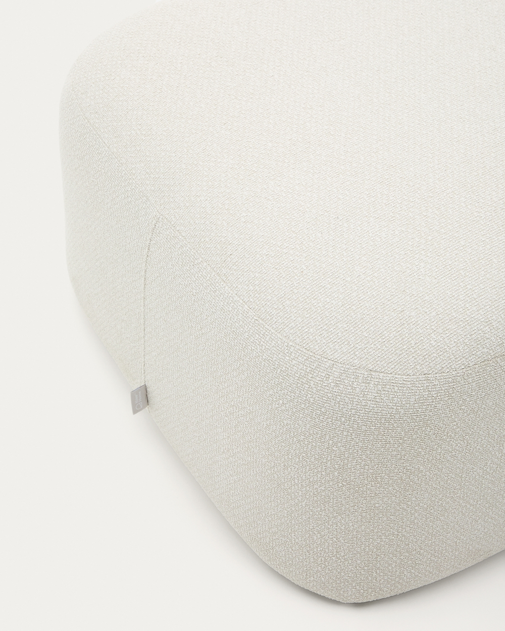 Пуф Martina из шенилла цвета экрю 123 x 85 см