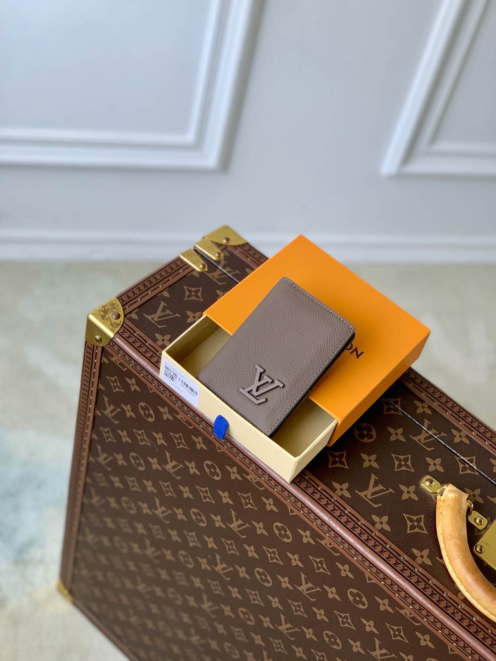 Louis Vuitton Pocket Organizer
