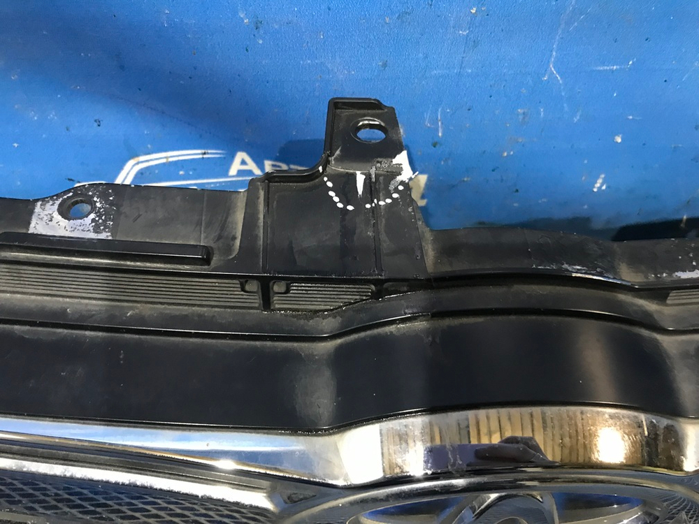 Решетка радиатора TOYOTA CAMRY 2011-2014