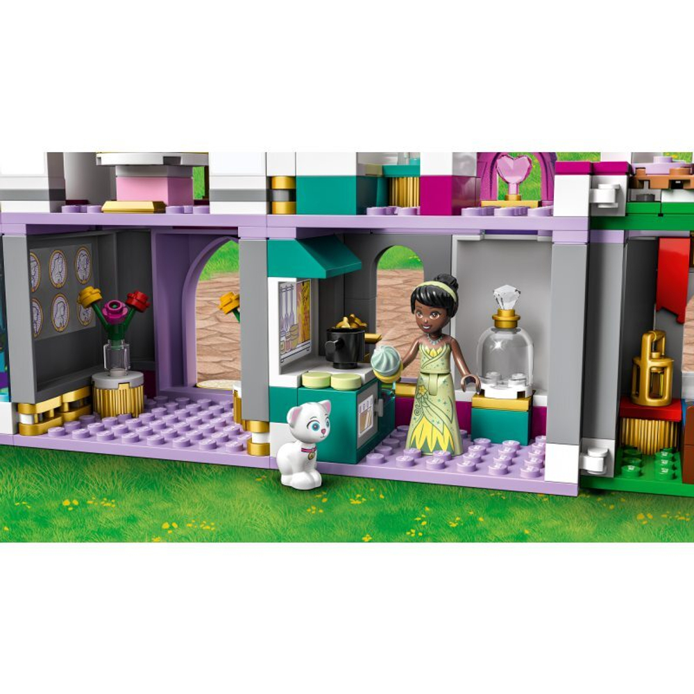 Конструктор LEGO Disney Princess Замок больших приключений 43205