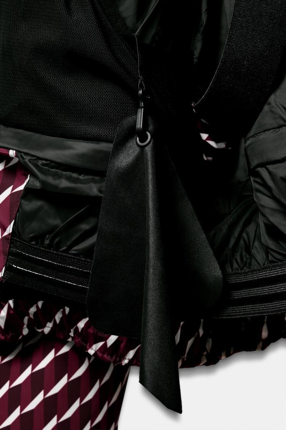 ZARA ВОДОНЕПРОНИЦАЕМАЯ КУРТКА, БУРГУНДИ