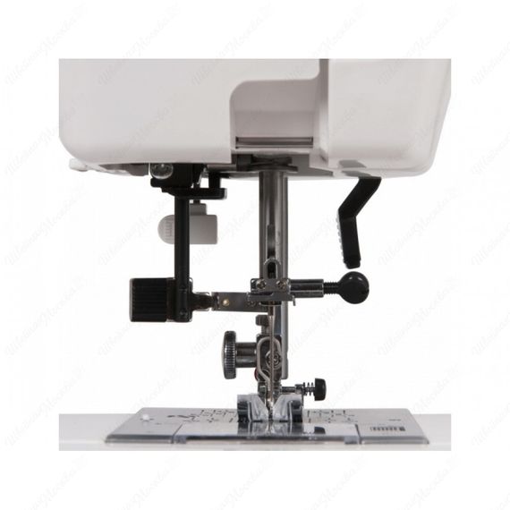Швейная машина Janome 7524A