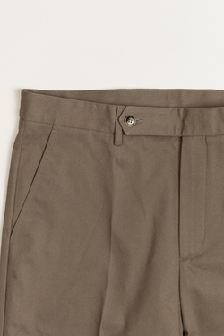 Брюки чинос серо-коричневые