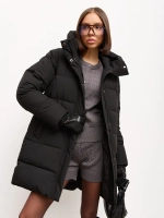 Куртка зимняя удлиненная с капюшоном