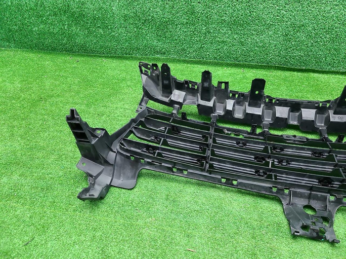 Решетка переднего бампера Porsche Cayenne 3 17-23