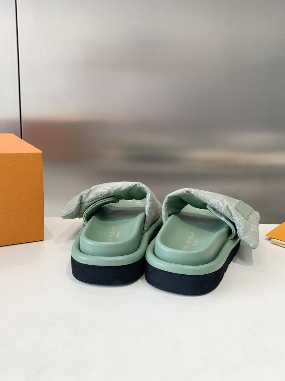 Louis Vuitton Pool Pillow Flat Comfort Mule