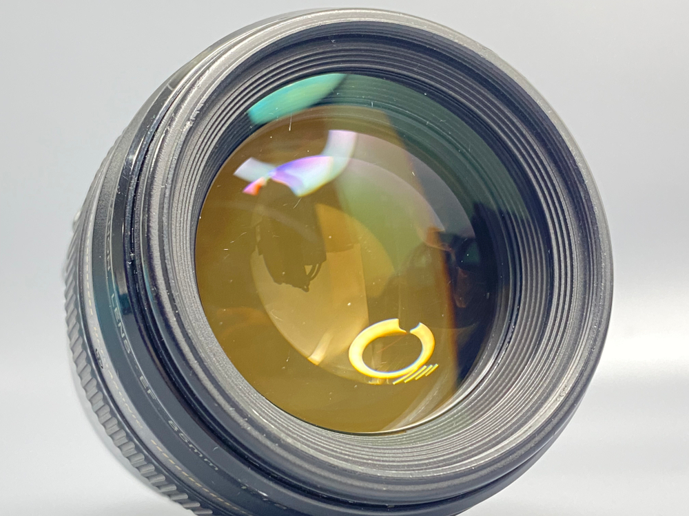 Canon EF 85mm 1.8 USM