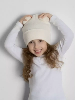 Шапка детская осенняя с помпонами