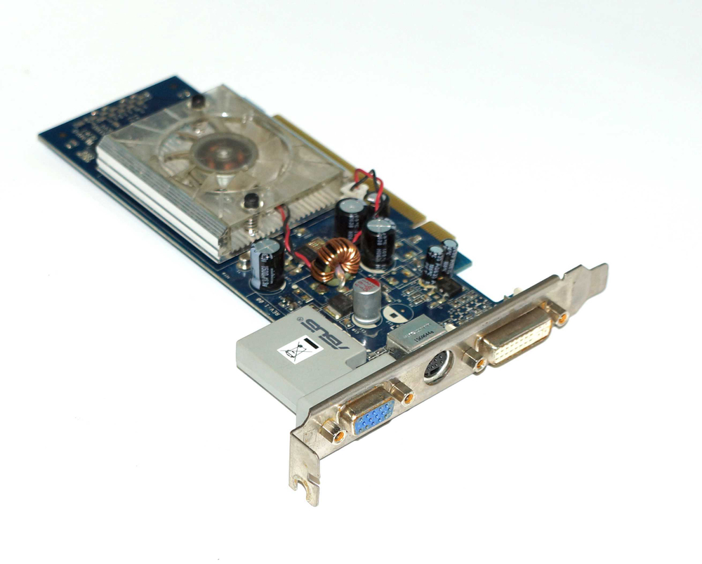 Видеокарта ASUS EN7300GS / HTD GeForce 7300GS